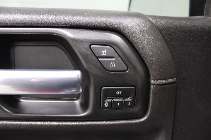 Used 2021 Chevrolet Silverado 1500 LTZ w/ Z71 Off-Road Package image 20