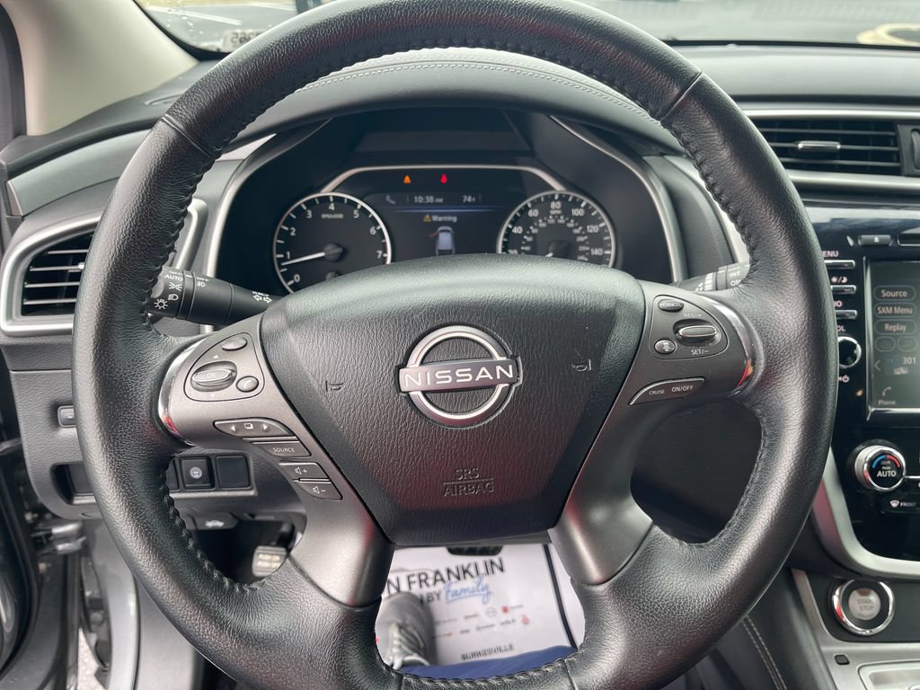 Used 2023 Nissan Murano SV AWD/4WD image 17