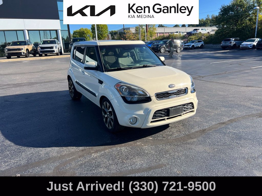 Used 2012 Kia Soul ! FWD image 3