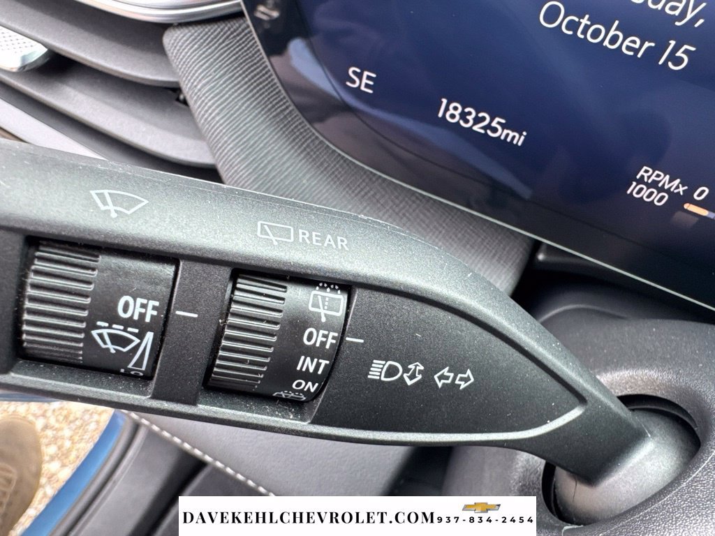 Used 2026 Buick Enclave Preferred AWD/4WD image 17