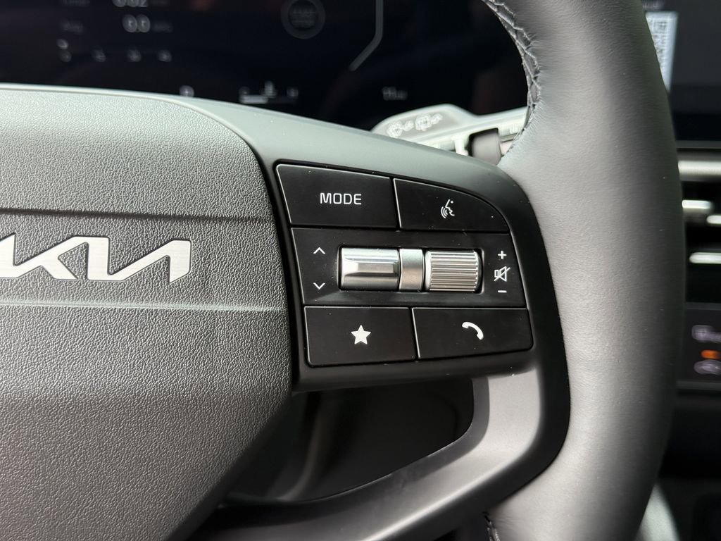 New 2026 Kia Sportage SX FWD image 31