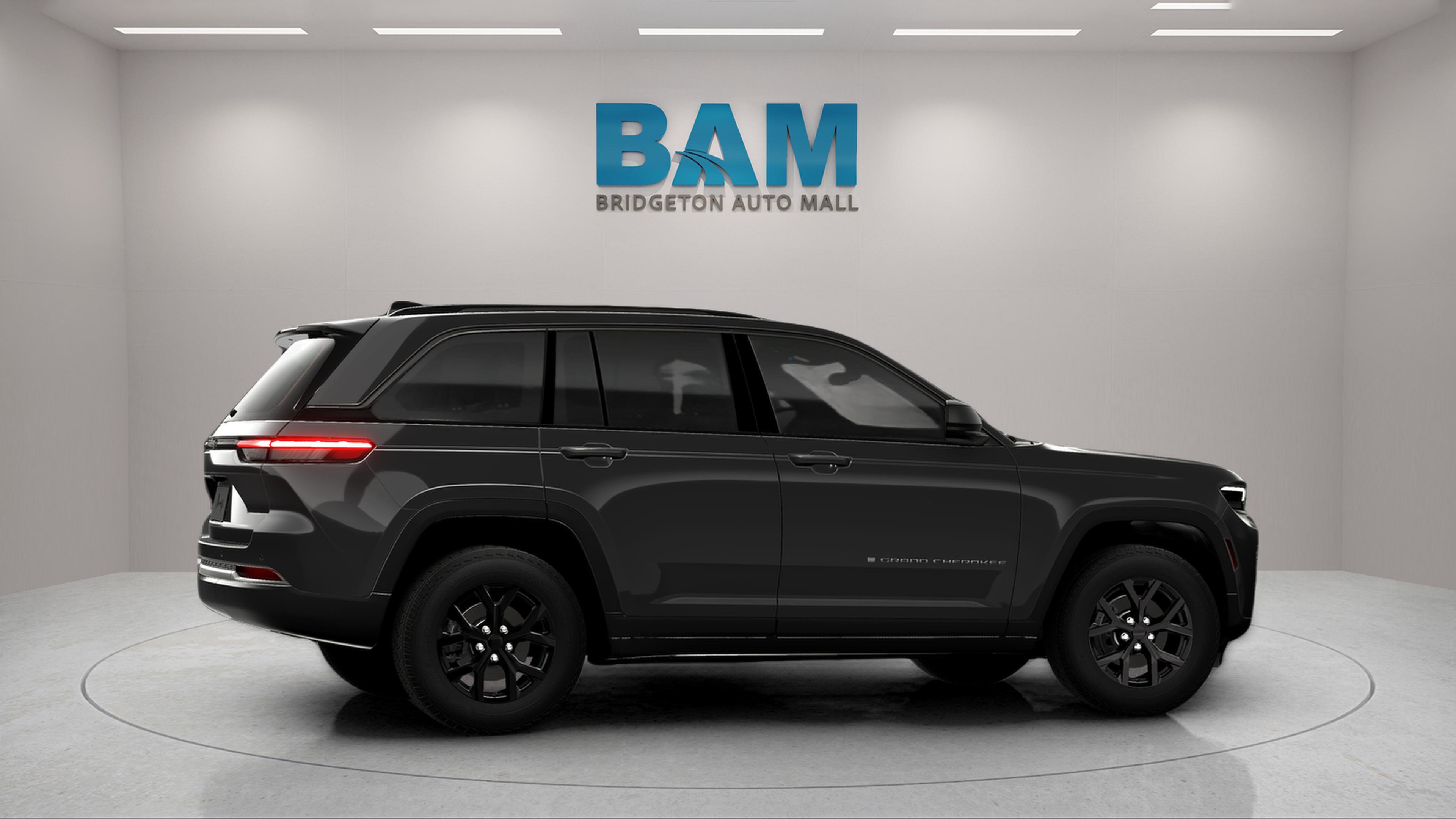 New 2026 Jeep Grand Cherokee Altitude AWD/4WD image 4