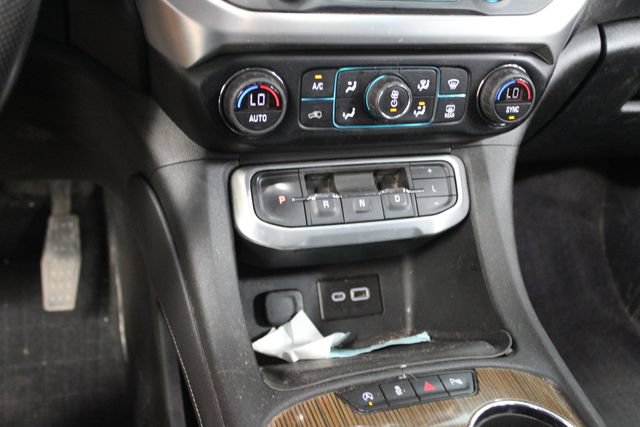 Used 2021 GMC Acadia SLE w/ GMC Pro Grade Package AWD/4WD image 20