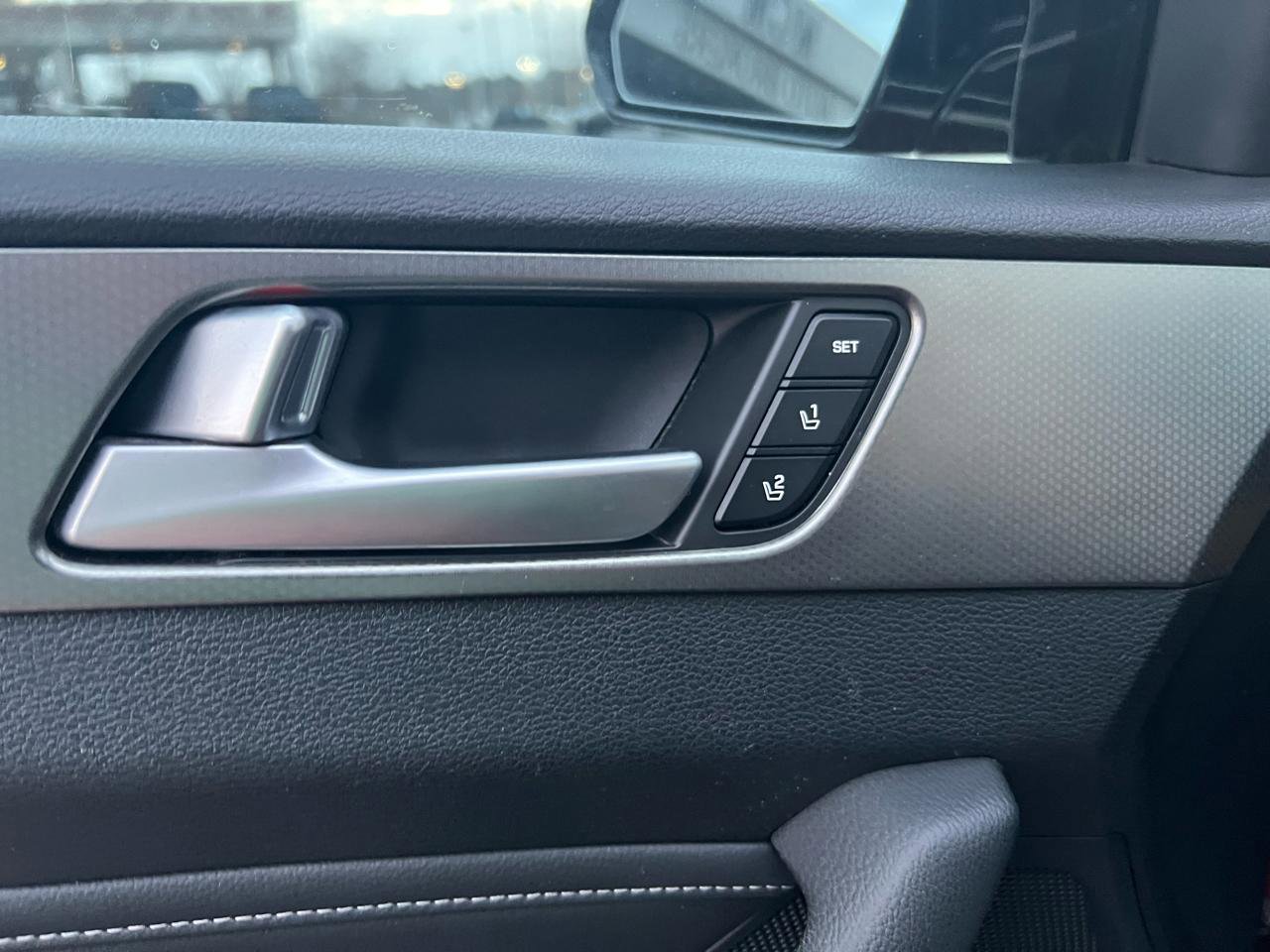 Used 2015 Hyundai Sonata Limited 2.0T image 46