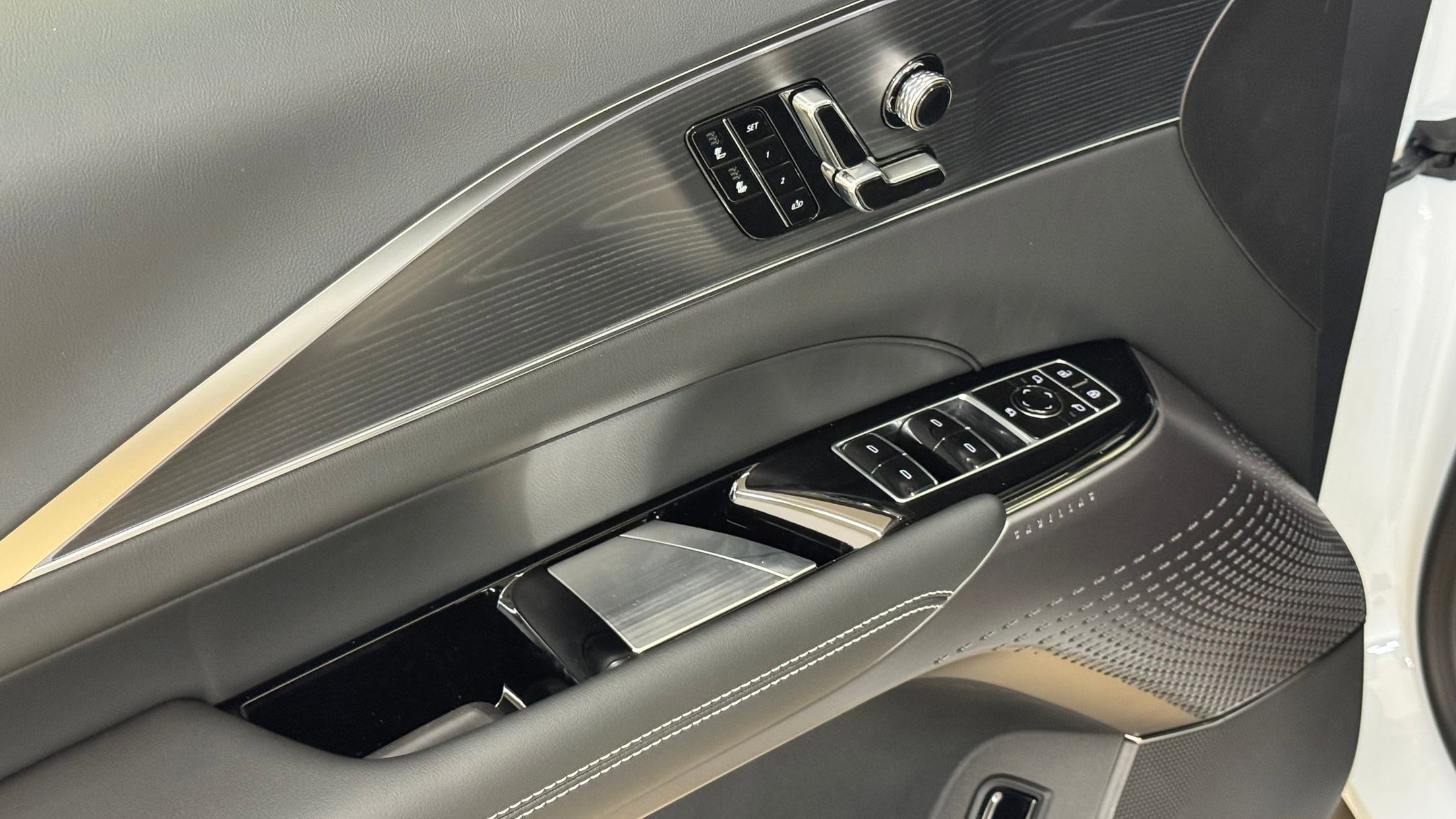 New 2026 Cadillac Lyriq Luxury image 14