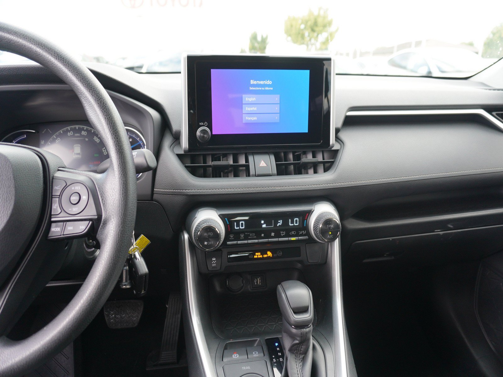 Used 2024 Toyota RAV4 LE AWD/4WD image 16