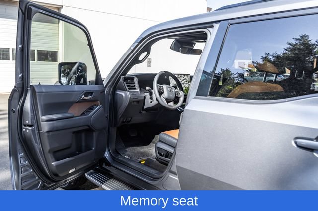 Used 2026 Lexus GX 550 w/ Accessory Package (2T) AWD/4WD image 28