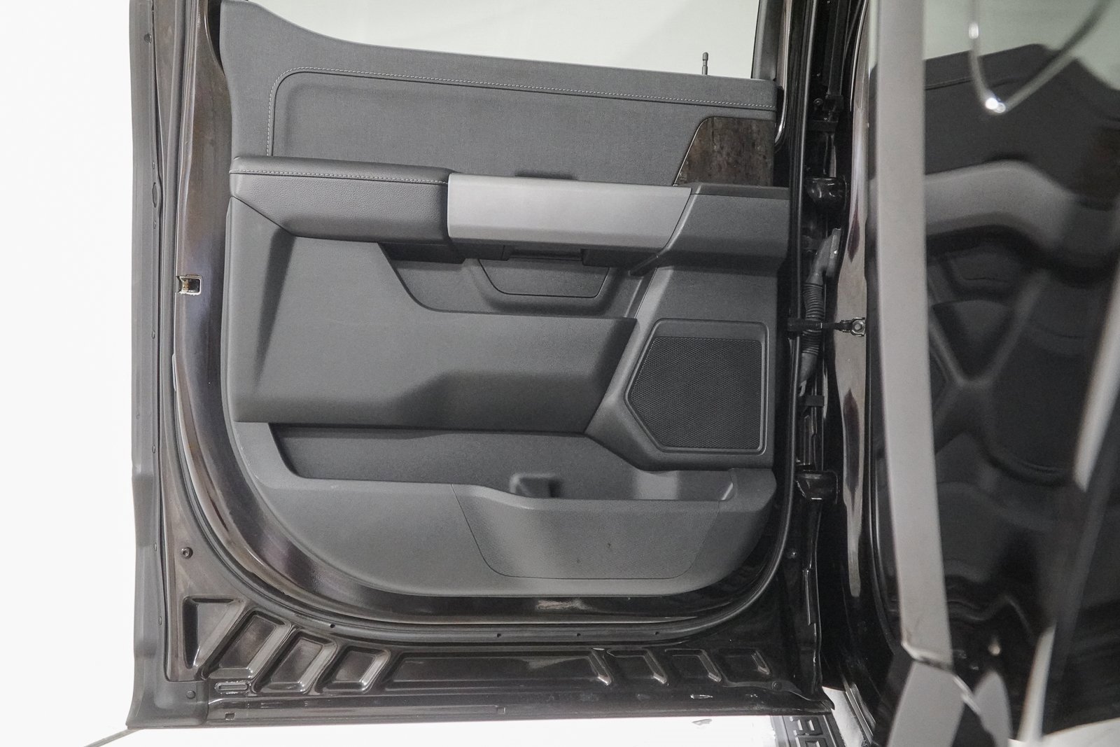 Used 2021 Ford F150 Lariat w/ Max Trailer Tow Package image 53