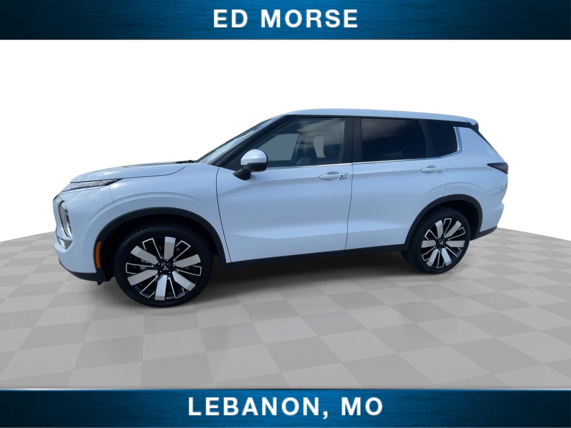 Used 2025 Mitsubishi Outlander SE FWD image 4