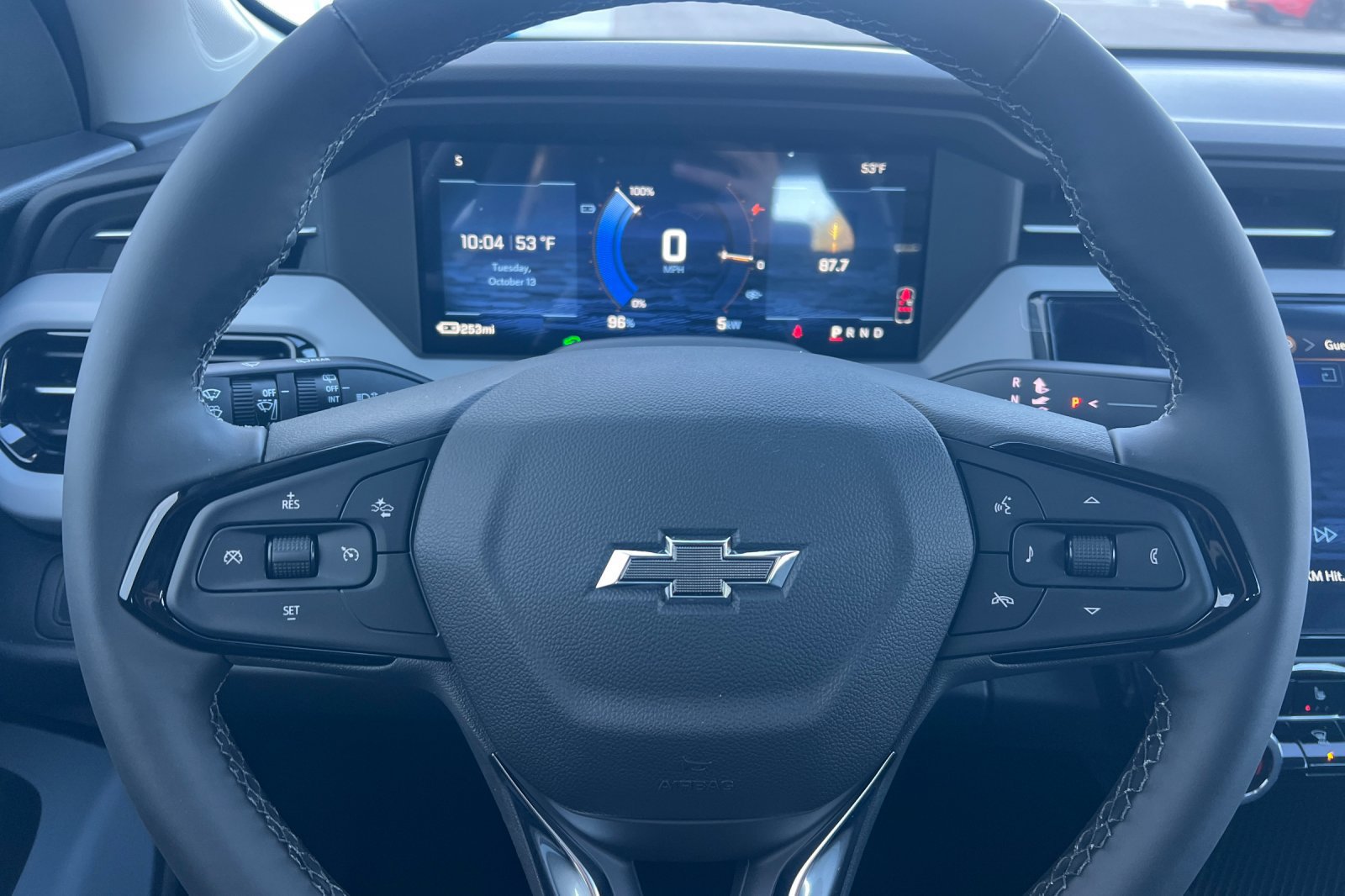 New 2027 Chevrolet Bolt LT w/ Comfort Package FWD image 20