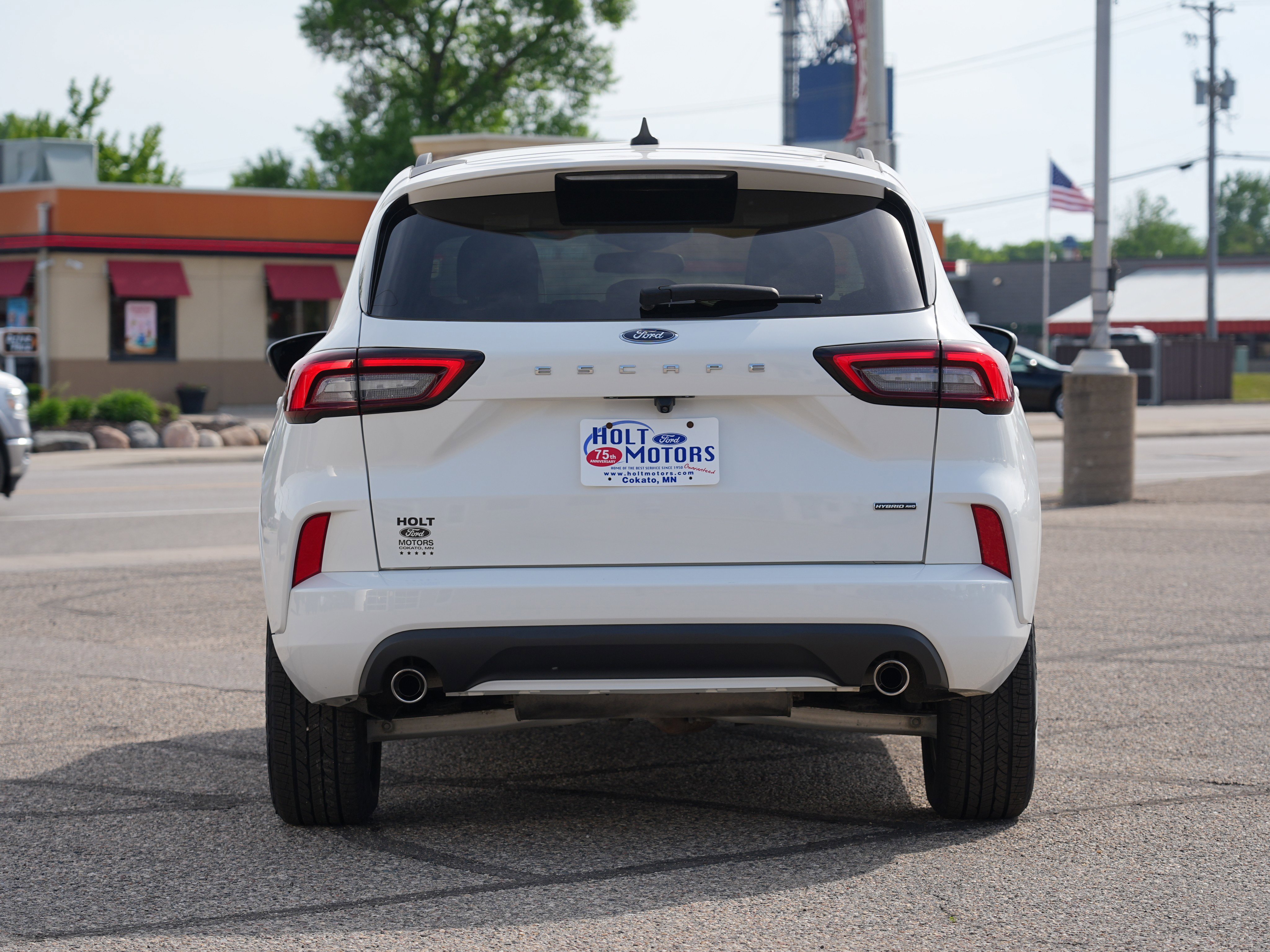 Used 2023 Ford Escape ST-Line Select AWD/4WD image 4