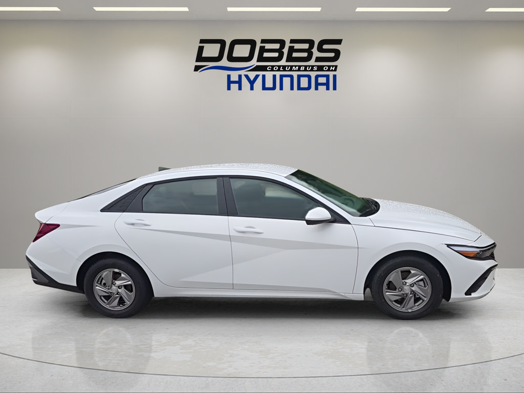 New 2026 Hyundai Elantra SE FWD image 6
