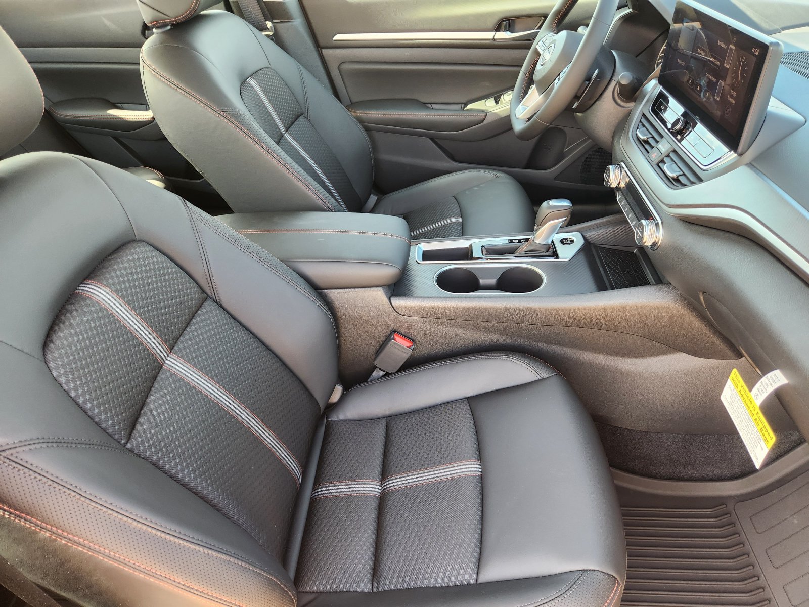 New 2026 Nissan Altima 2.5 SR FWD image 13