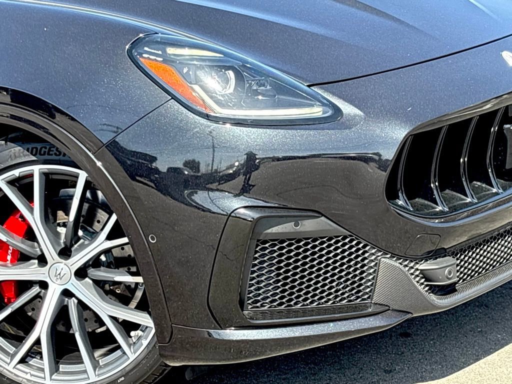 Used 2024 Maserati Grecale Trofeo image 8