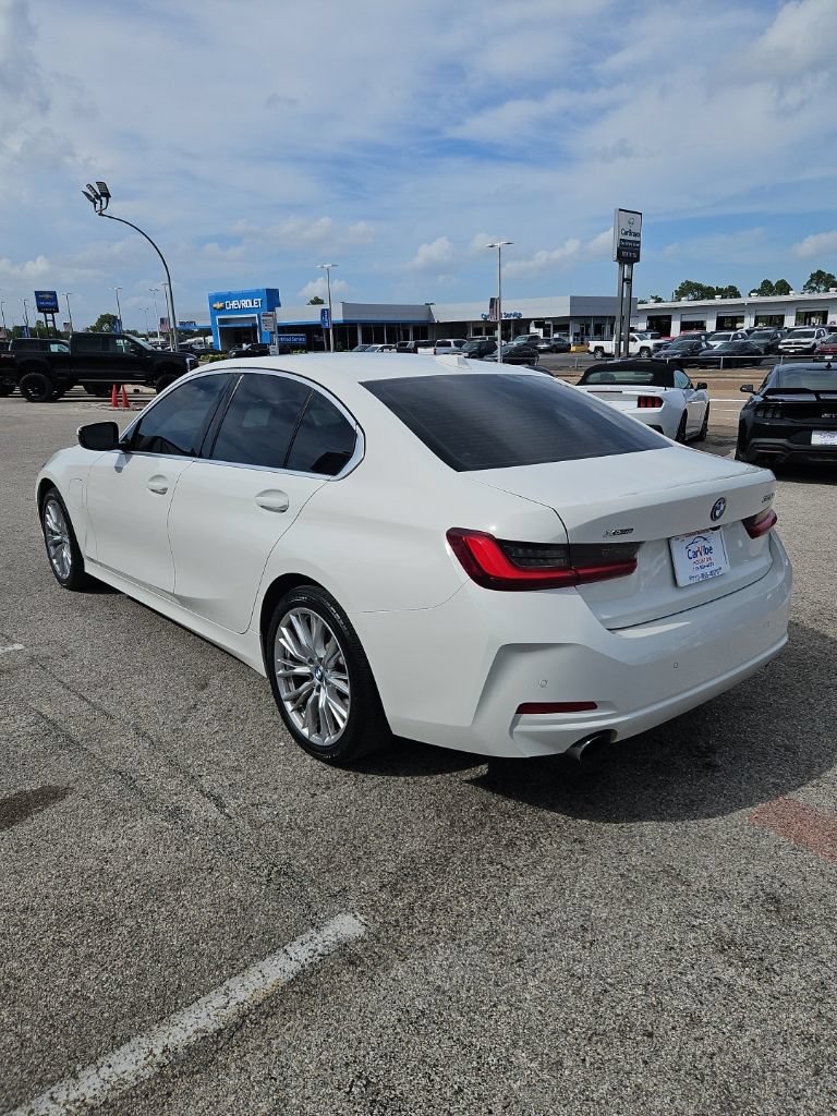 Used 2024 BMW 330e xDrive AWD/4WD image 5