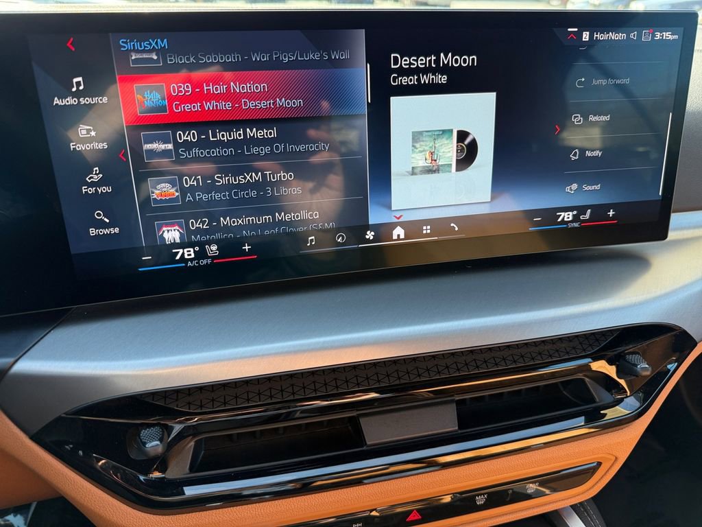 Used 2025 BMW M440i Convertible image 23