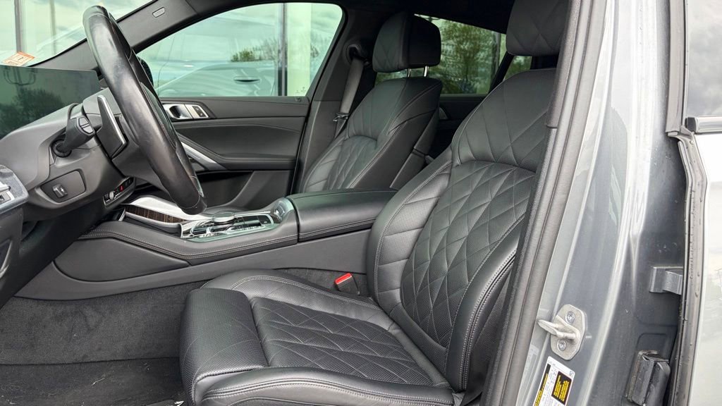 Used 2024 BMW X6 xDrive40i w/ Premium Package AWD/4WD image 5