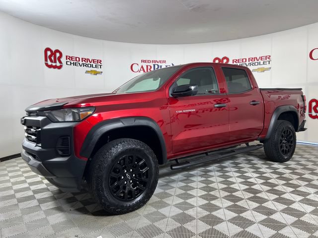 Used 2023 Chevrolet Colorado Trail Boss w/ Technology Package AWD/4WD image 3