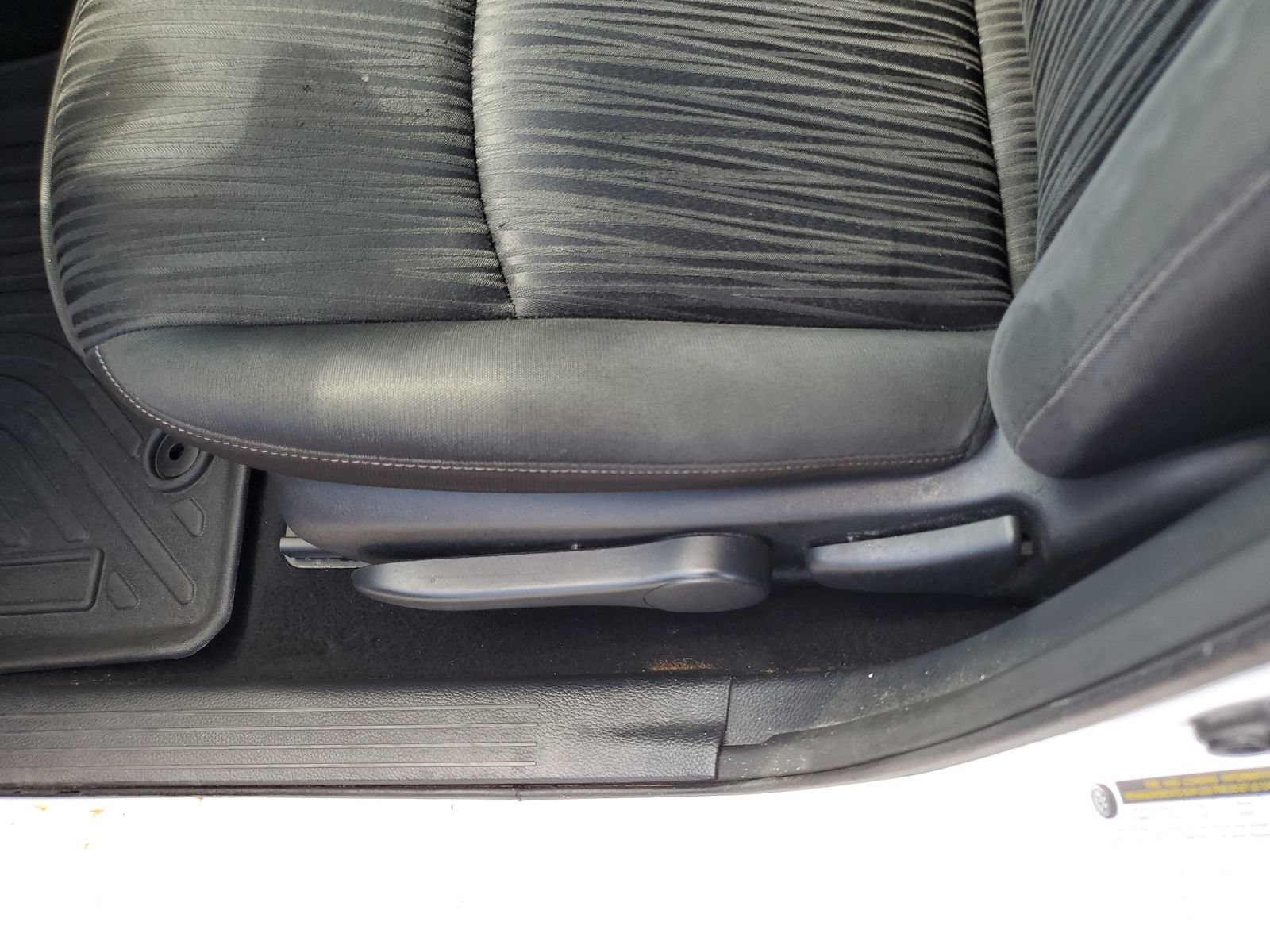 Used 2019 Nissan Sentra SV FWD image 18