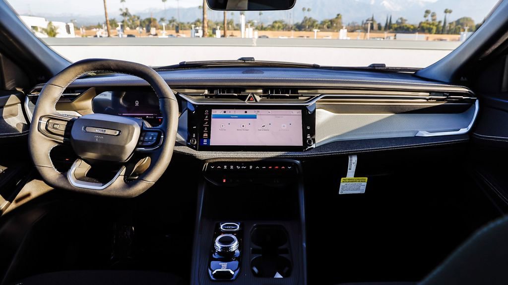 New 2026 Jeep Cherokee Laredo image 15