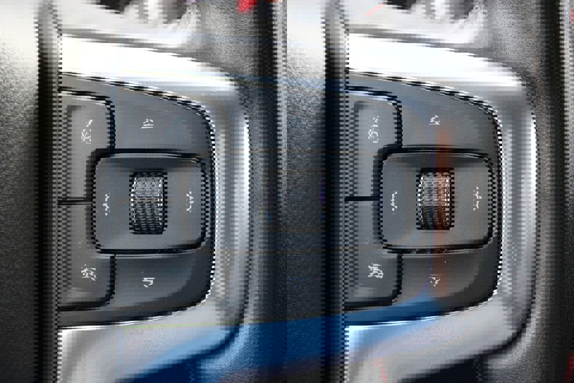 Used 2020 Chevrolet Blazer RS image 30