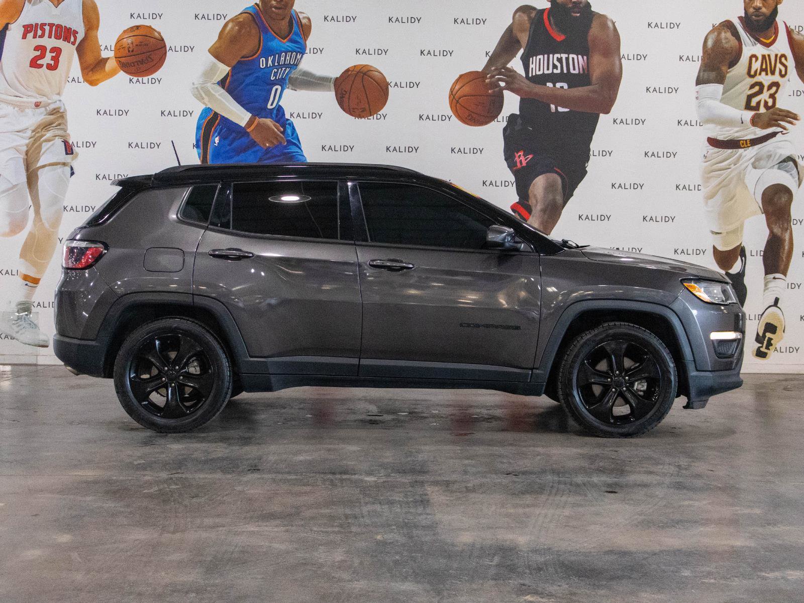 Used 2020 Jeep Compass Latitude image 17