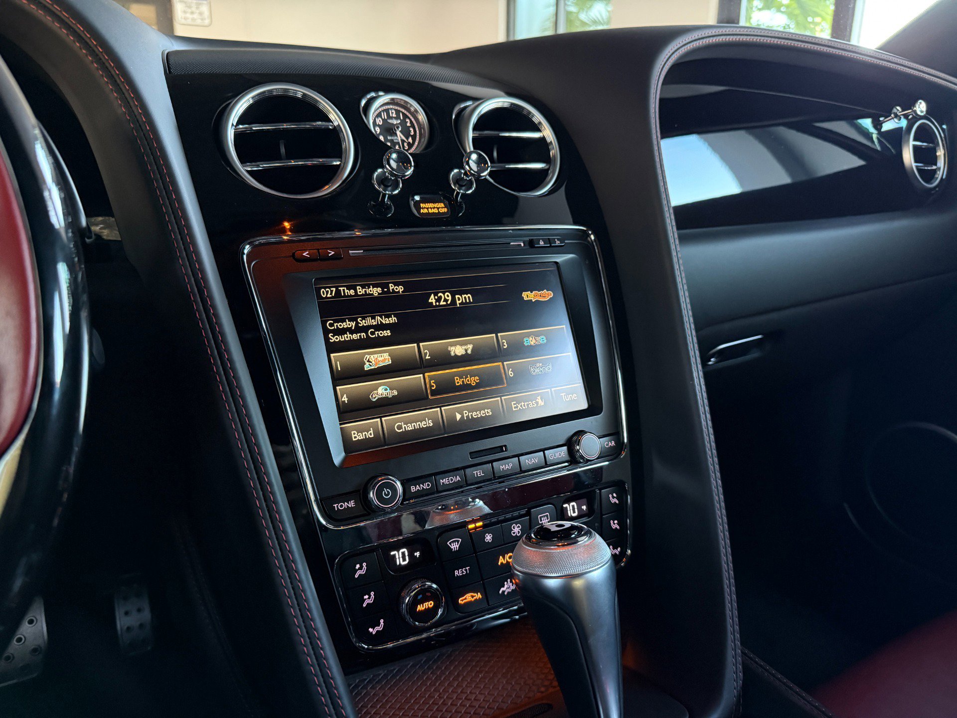 Used 2015 Bentley Continental GT V8 S image 33