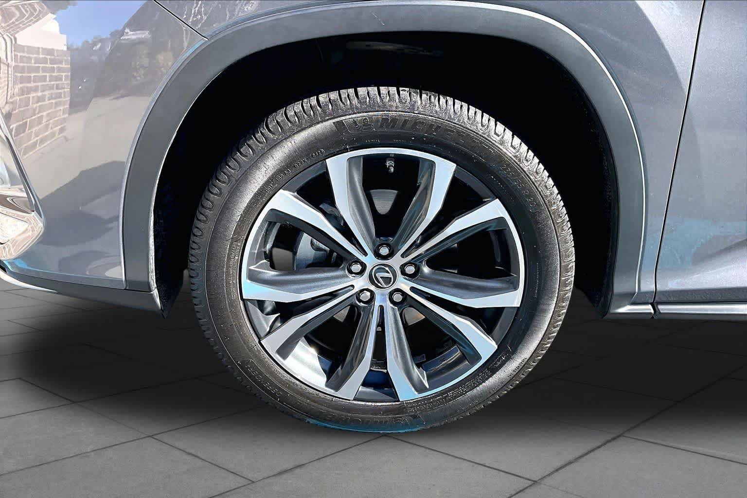 Used 2022 Lexus RX 350 FWD w/ Premium Package image 11