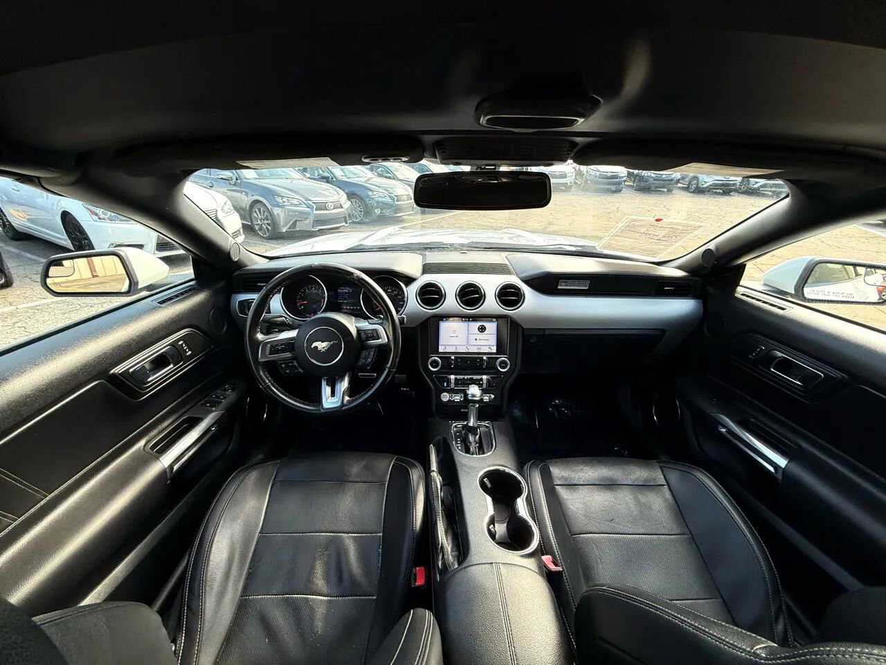 Used 2016 Ford Mustang Premium image 2