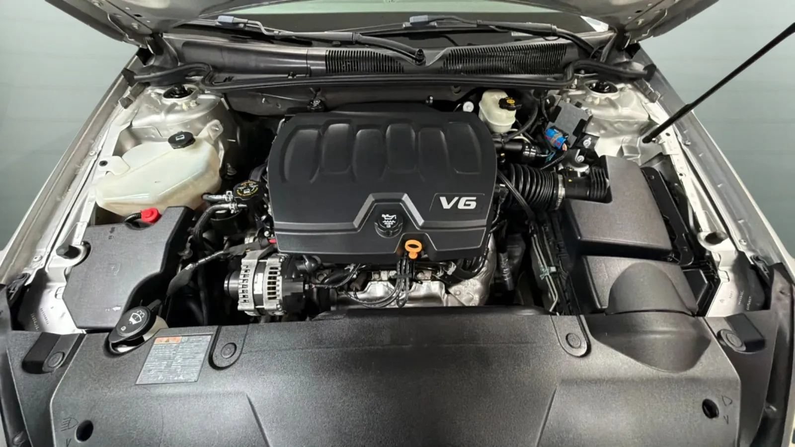 Used 2011 Buick Lucerne CX FWD image 20