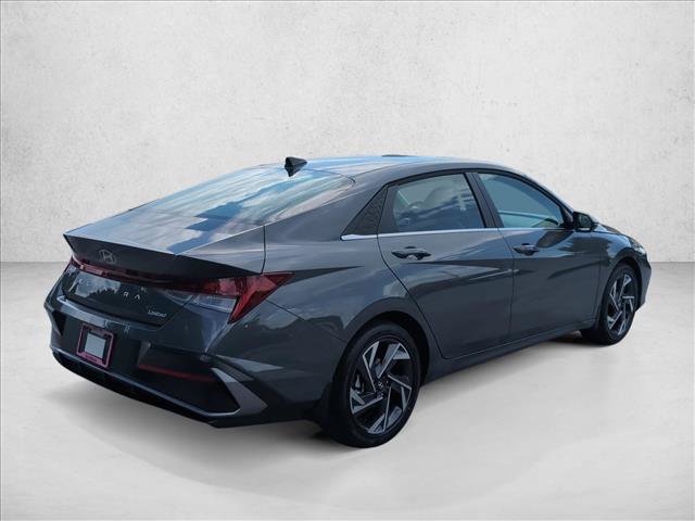 New 2026 Hyundai Elantra Limited FWD image 5