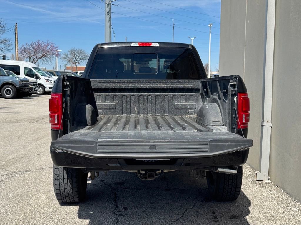 Used 2015 Ford F150 Platinum w/ Equipment Group 701A Luxury image 32