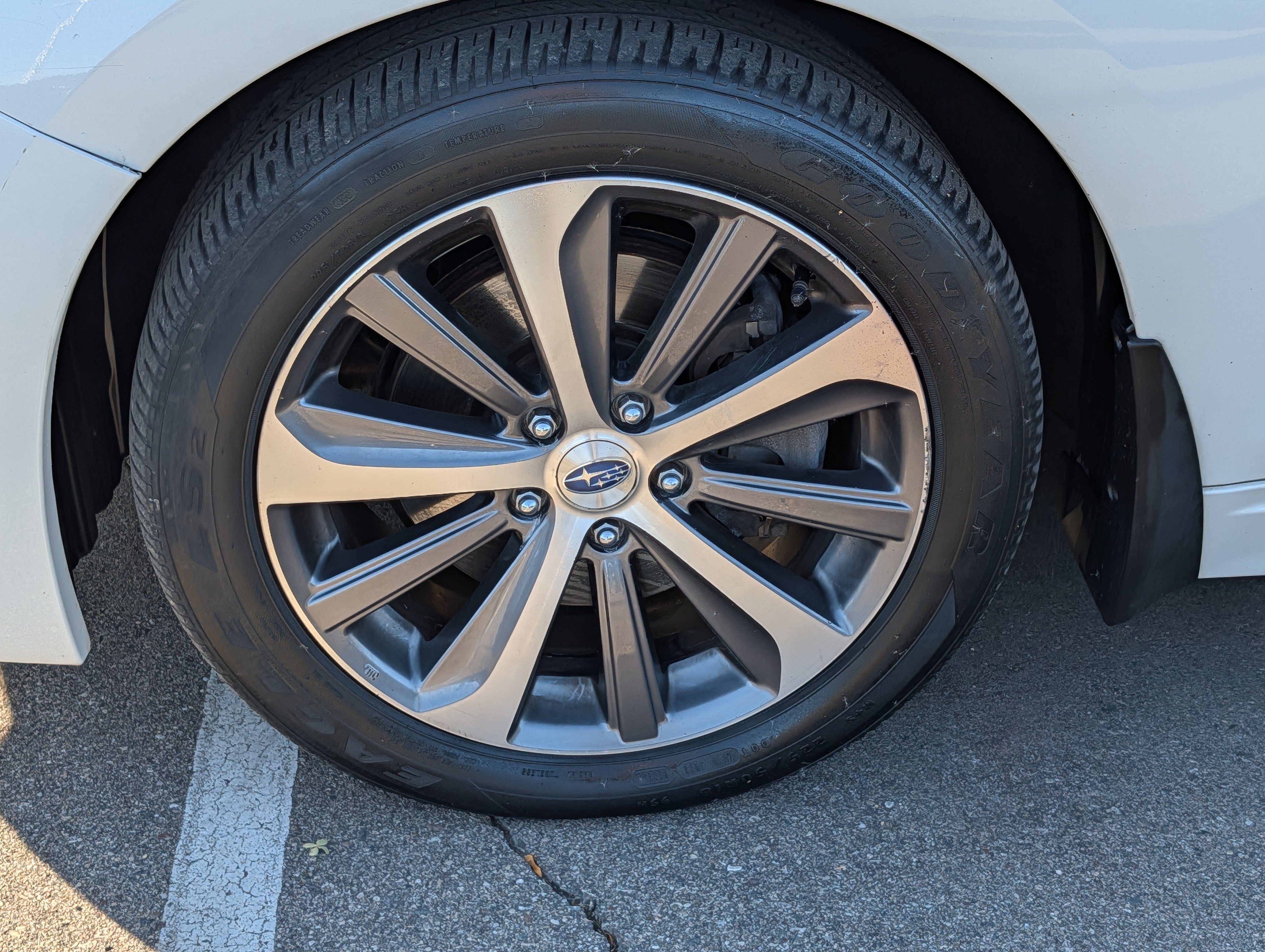 Used 2017 Subaru Legacy 3.6R Limited AWD/4WD image 15