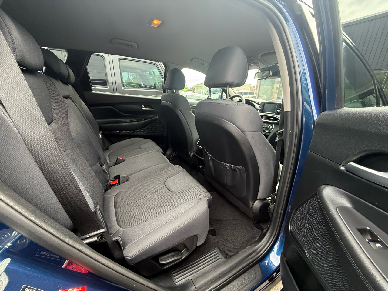 Used 2020 Hyundai Santa Fe SEL image 36