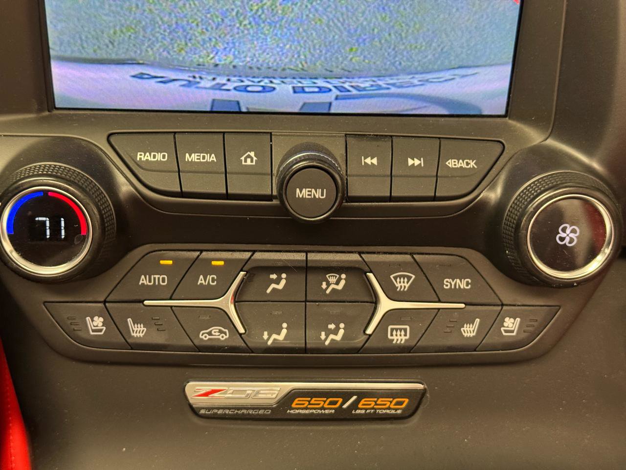 Used 2015 Chevrolet Corvette Z06 w/ 3LZ Preferred Equipment Group image 17