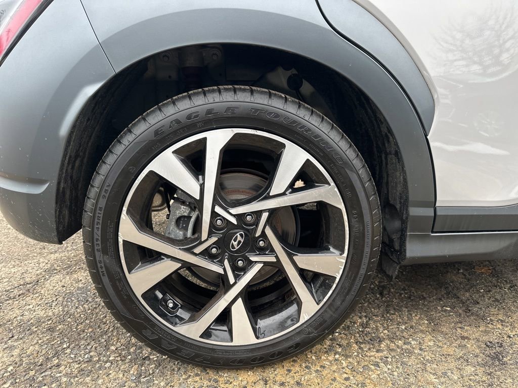 Used 2023 Hyundai Kona Limited image 26