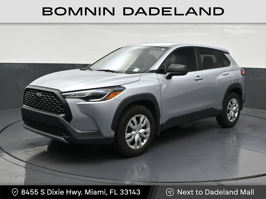 Used 2022 Toyota Corolla Cross L FWD image 1