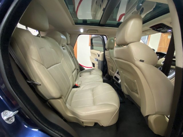 Used 2017 Land Rover Range Rover Sport HSE image 63