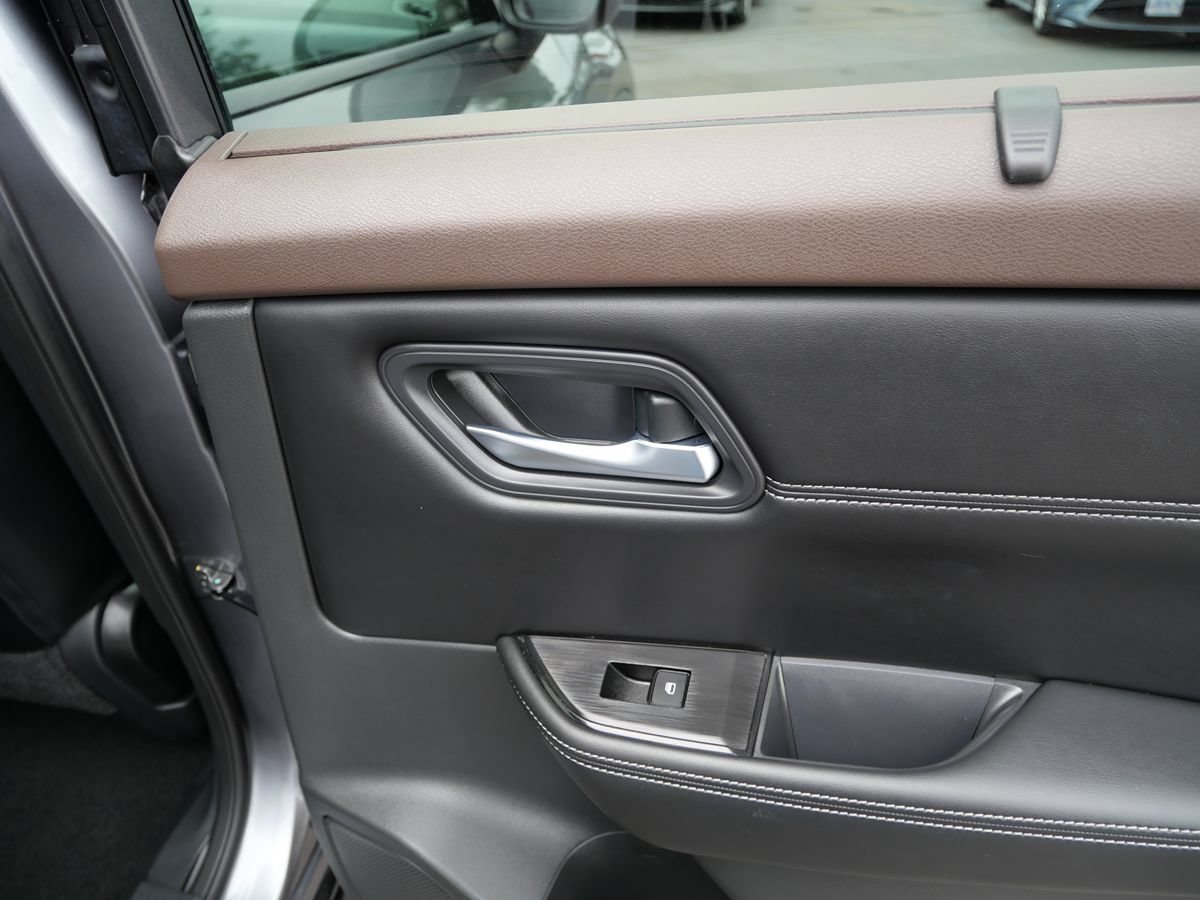 Used 2022 Nissan Rogue SV w/ SV Premium Package AWD/4WD image 33