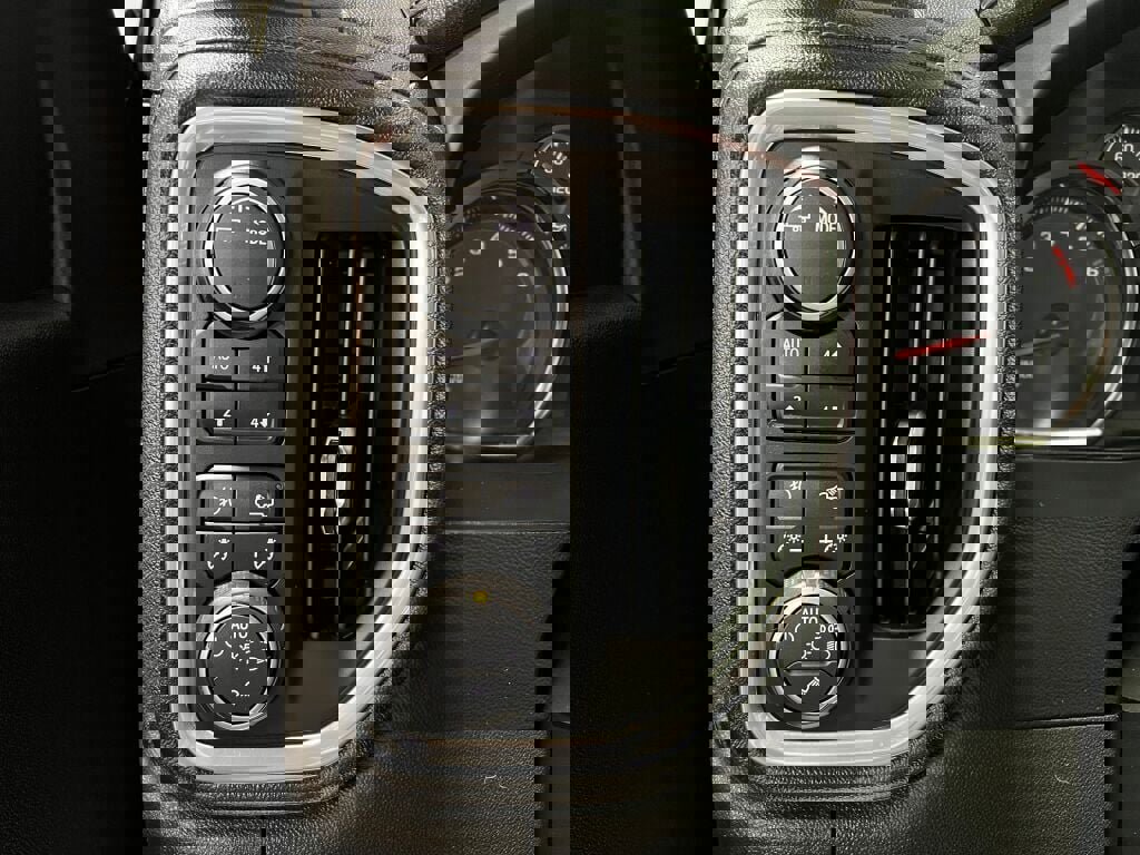 Used 2022 Chevrolet Silverado 2500 LTZ w/ LTZ Plus Package image 15