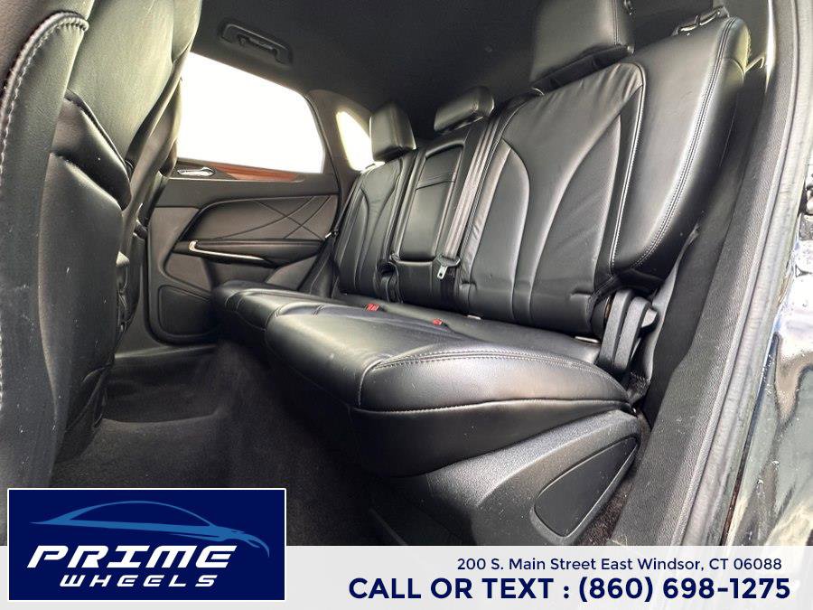Used 2017 Lincoln MKC Select w/ Select Plus Package image 12