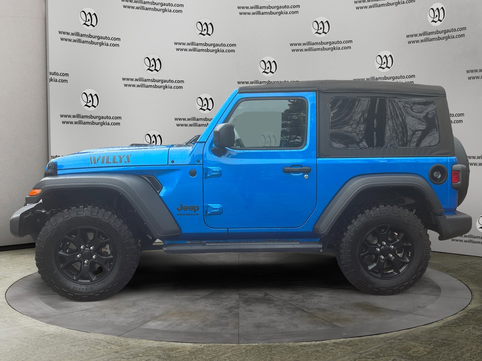 Used 2022 Jeep Wrangler Willys image 2
