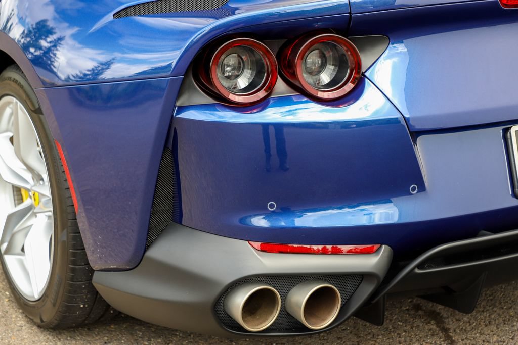 Used 2021 Ferrari 812 GTS RWD image 35