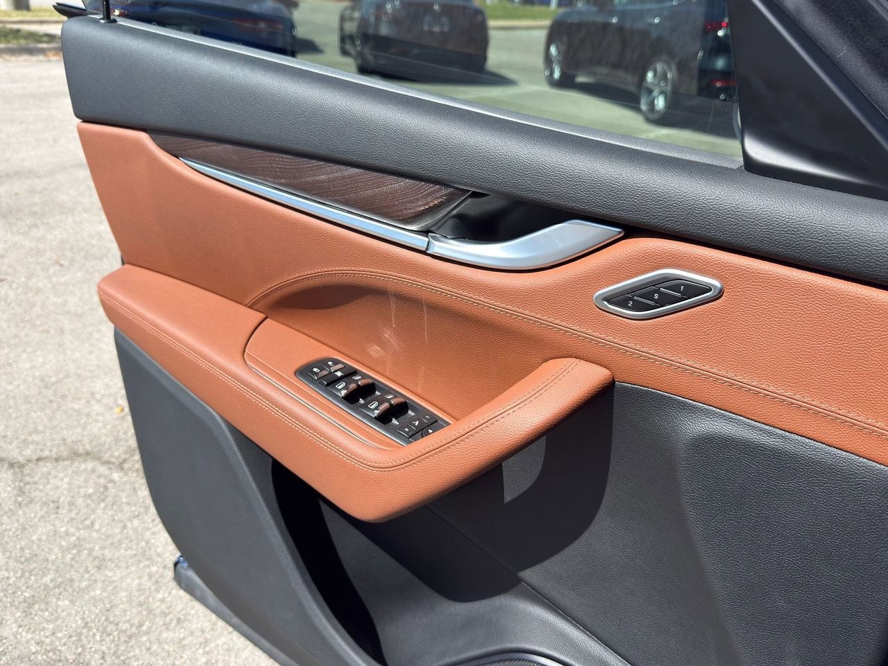 Certified 2022 Maserati Levante GT image 29