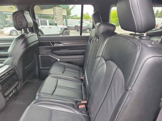 Used 2024 Jeep Wagoneer Series III AWD/4WD image 13