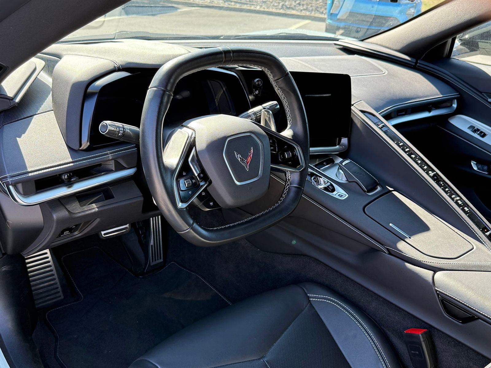 Used 2024 Chevrolet Corvette Stingray Coupe w/ 1LT image 9