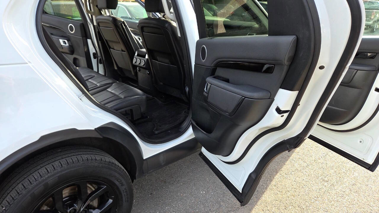 Used 2019 Land Rover Discovery SE AWD/4WD image 37
