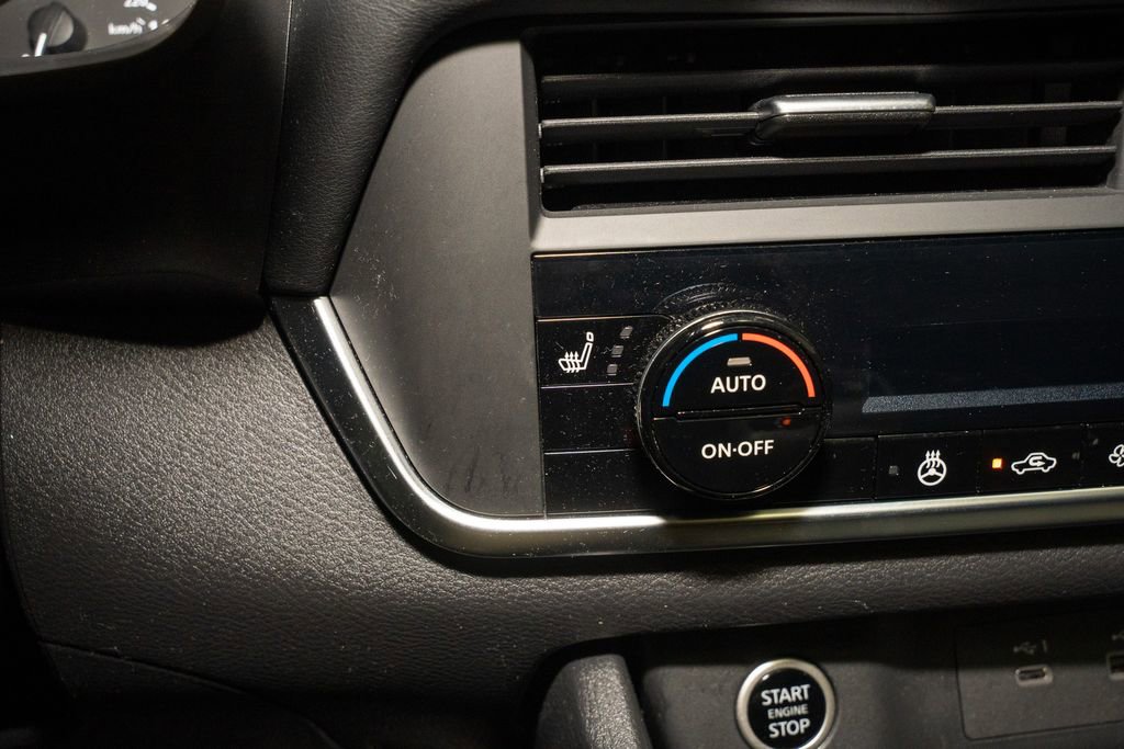 Certified 2023 Nissan Rogue SV w/ SV Premium B Package image 16