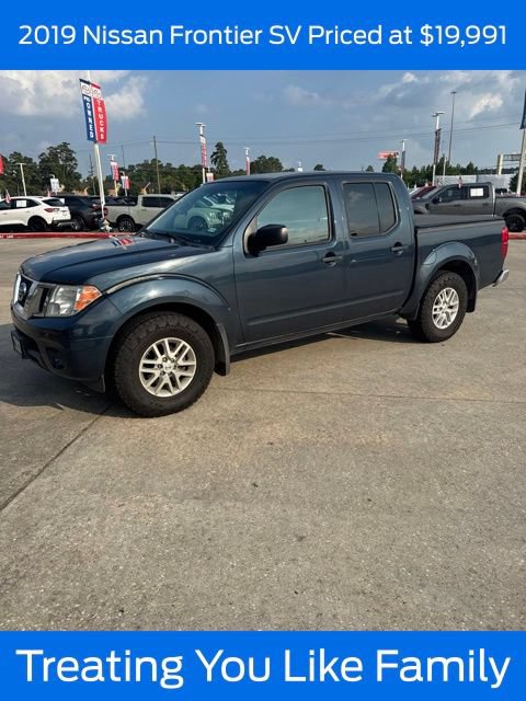 Used 2019 Nissan Frontier SV RWD image 1