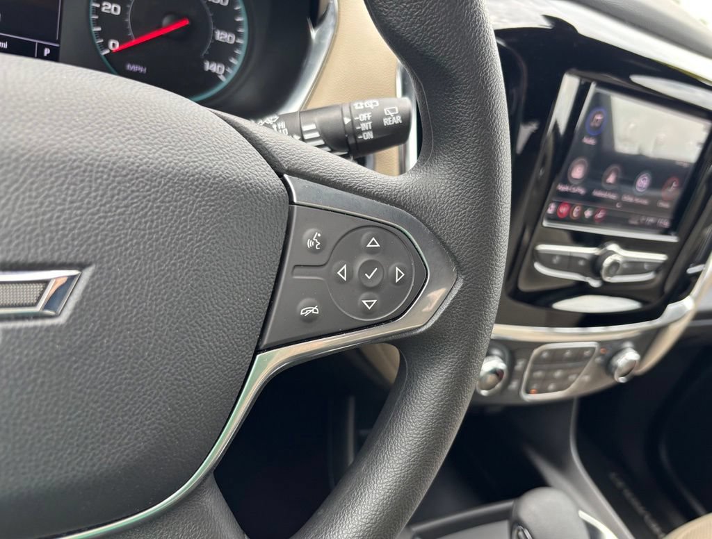 Used 2023 Chevrolet Traverse LS w/ Midnight/Sport Edition FWD image 30